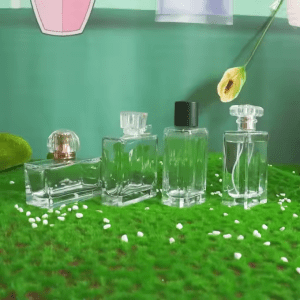 Stock clear square Glass Spray Perfume Bottle Refillable Perfume Atomizer Spray Bottles 10ml 30ml 50ml 100ml Fine Mist Spray